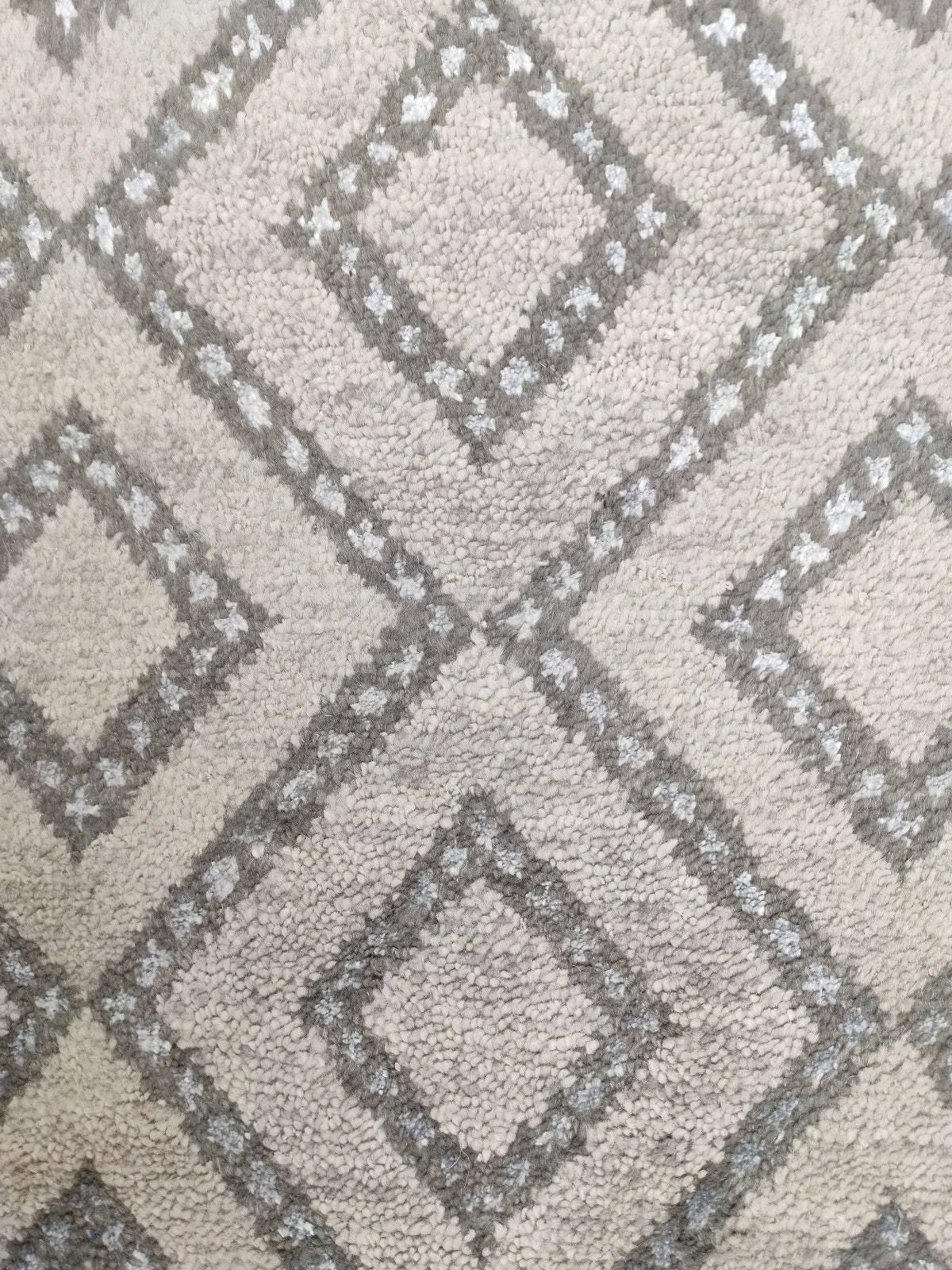 Davey Moroccan Style Hand Knotted Wool Rug Ivory