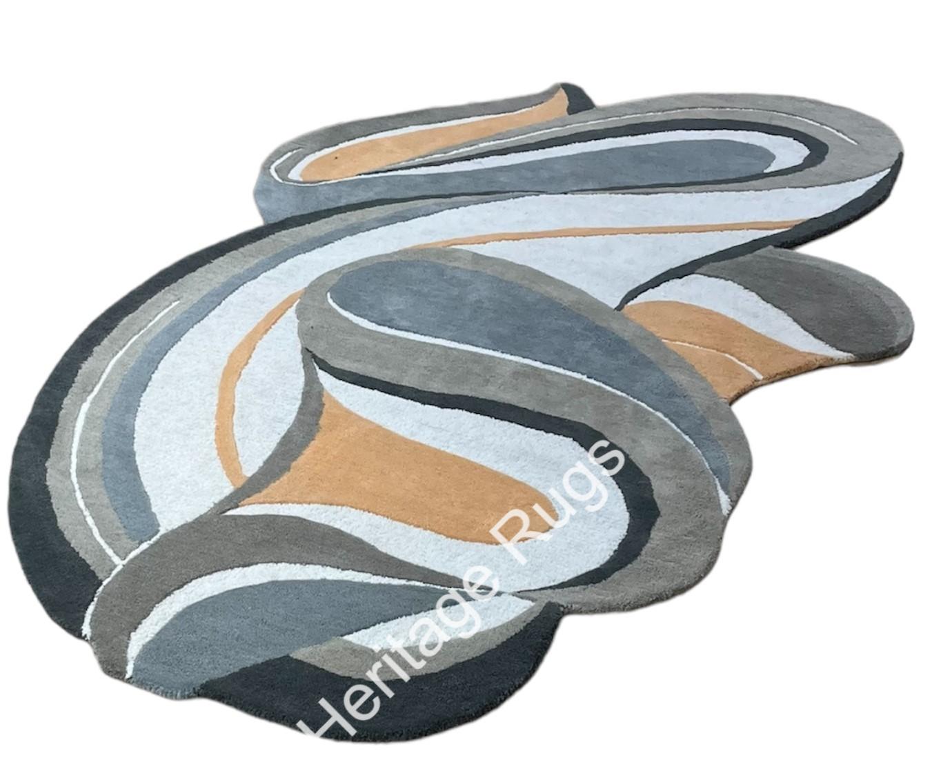 Horn Irregular Muted Grey Hand Tufted Wool Rug