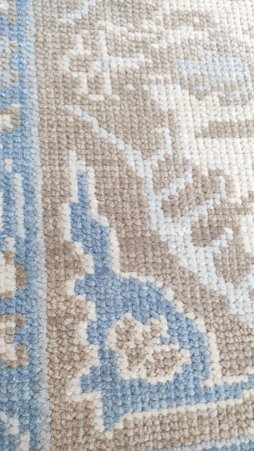 Traditional Oushak Medallion Hand-Knotted Rug in Soft Blue & Beige