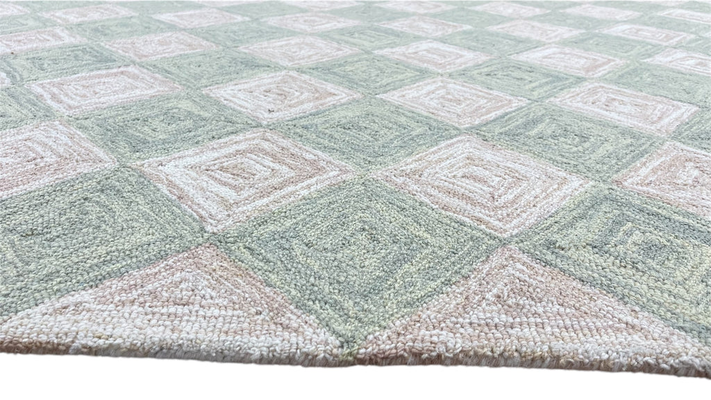 Leo Checkered Hand Tufted Wool Rug Light Green