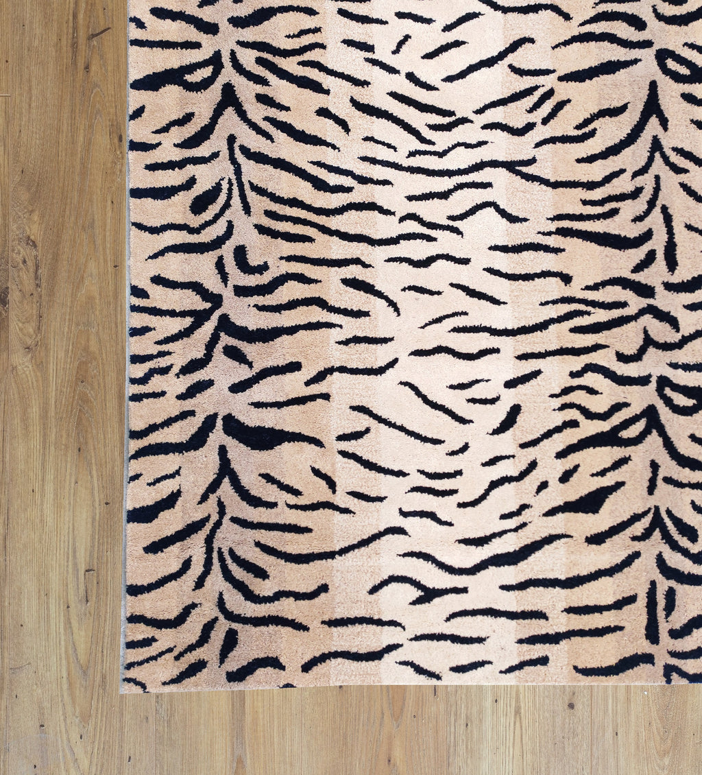 Lion Animal Sheersucker Hand Tufted Wool Rug Beige