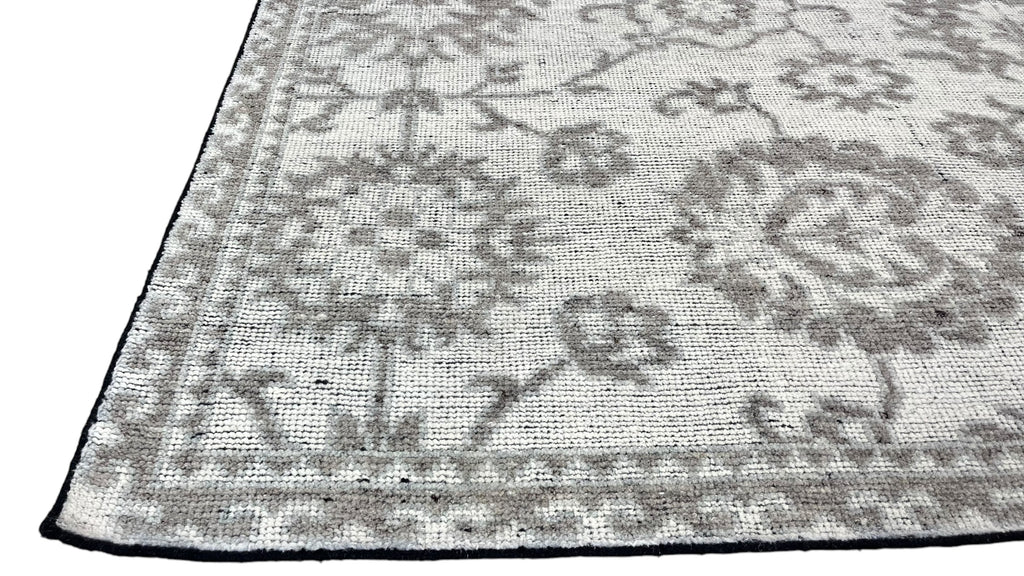 Ray Hand Knotted Wool Rug Ivory