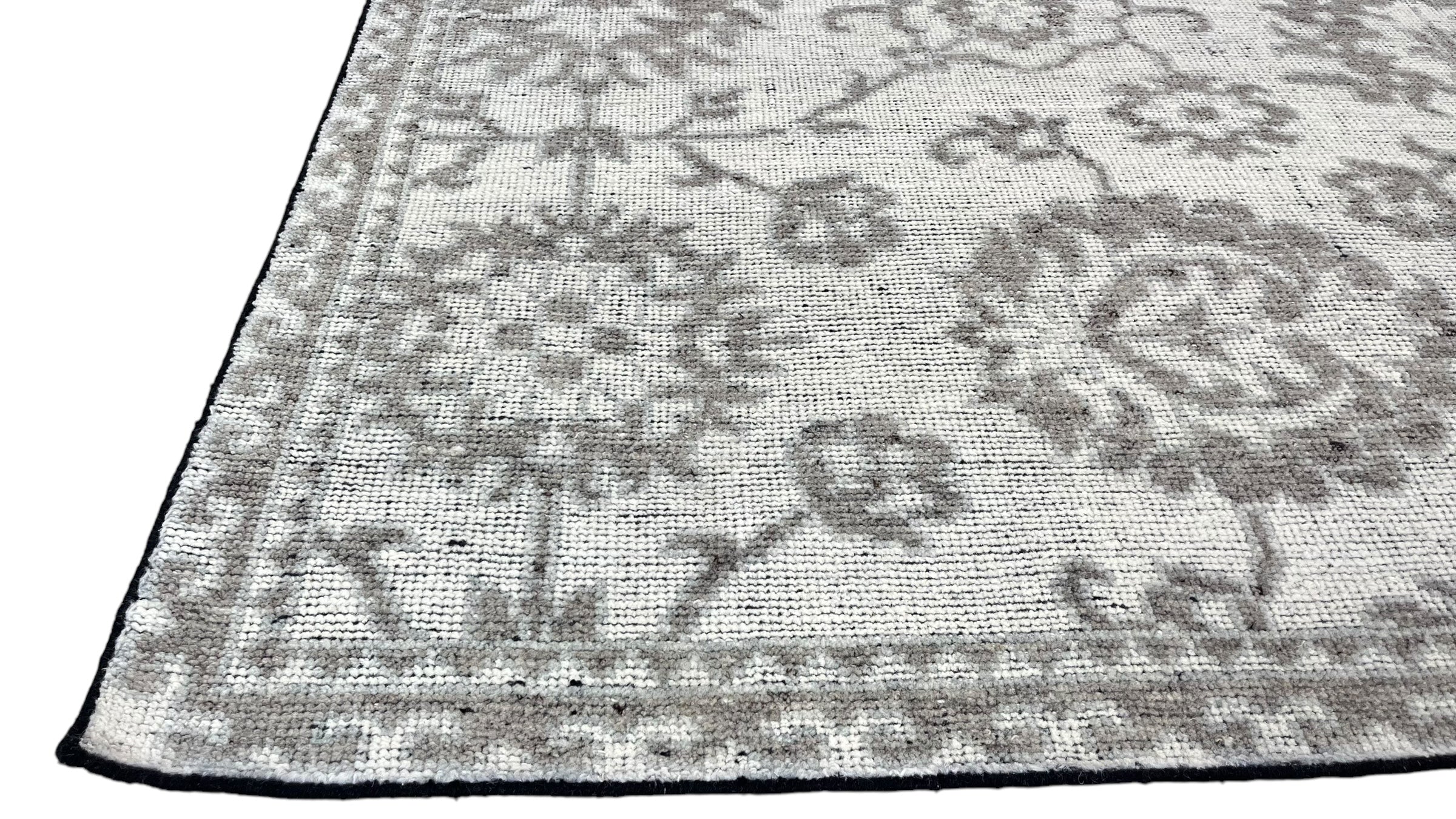 Ray Hand Knotted Wool Rug Ivory