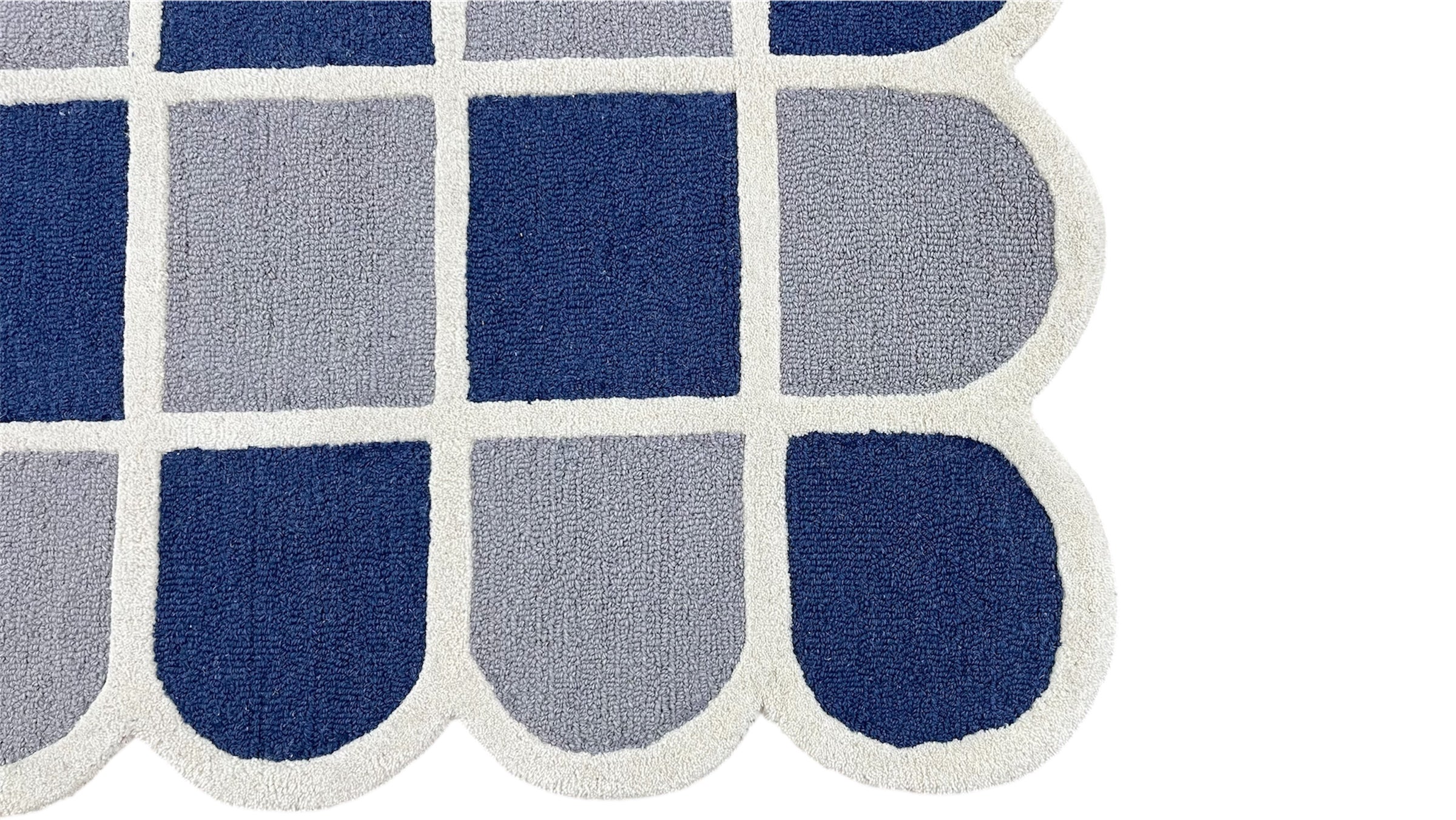 Selena Checkered Scalloped Hand Tufted Wool Rug Blue