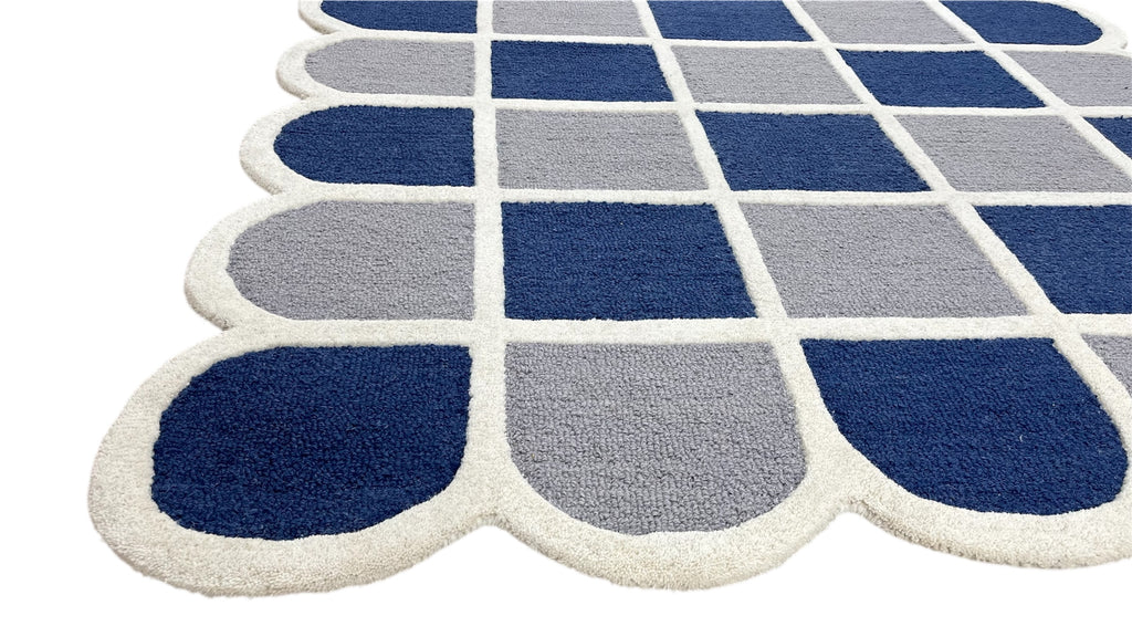 Selena Checkered Scalloped Hand Tufted Wool Rug Blue