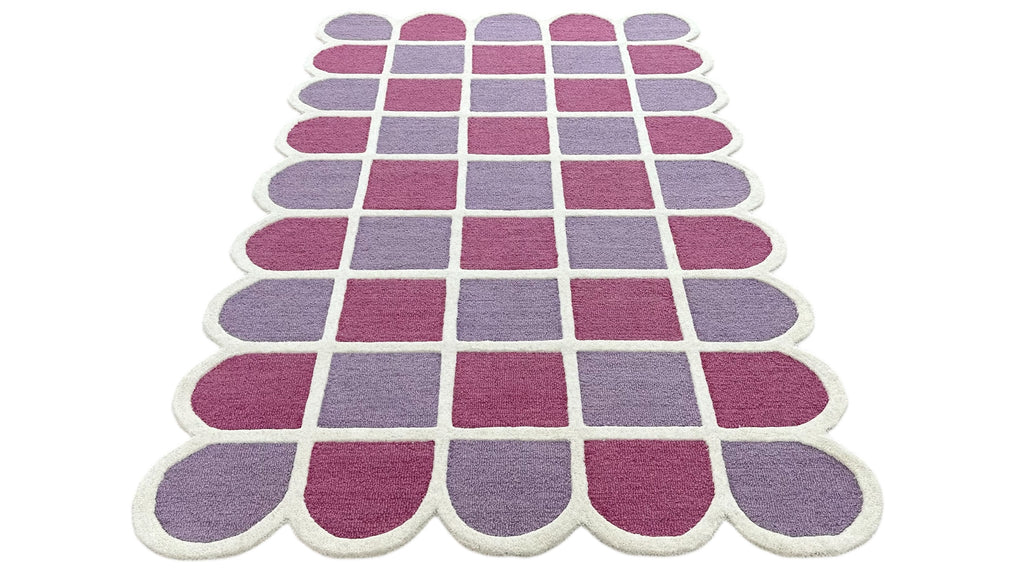 Selena Checkered Scalloped Hand Tufted Wool Rug Pink